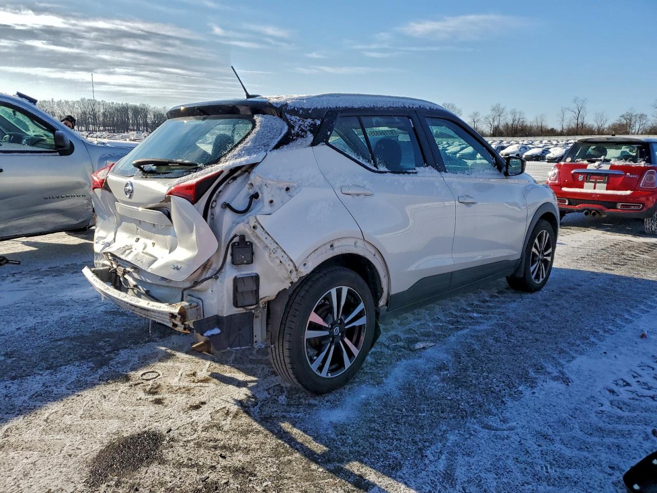 2020 NISSAN KICKS SV photo 3