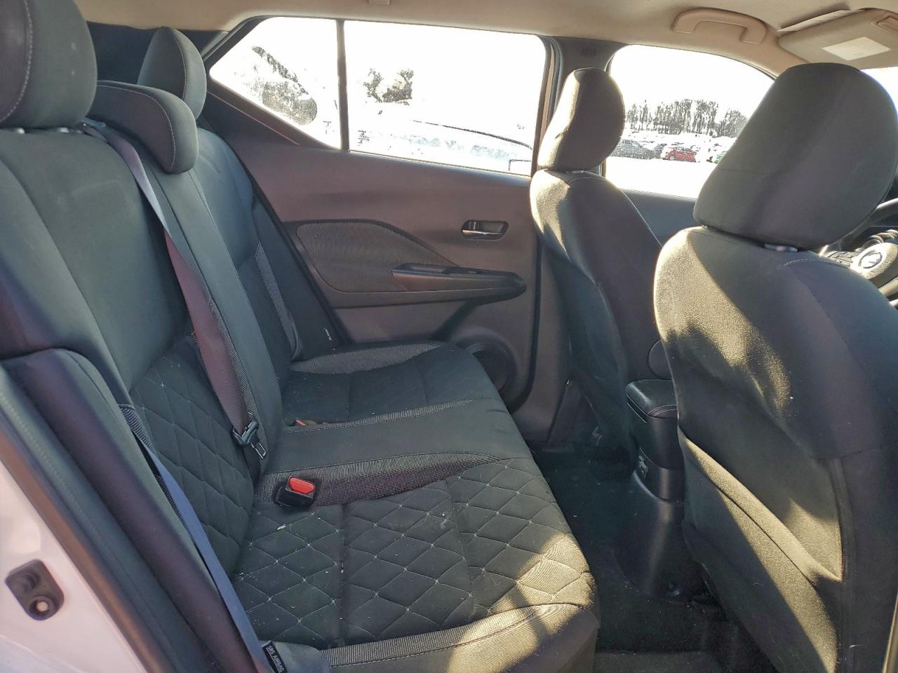 2020 NISSAN KICKS SV photo 11