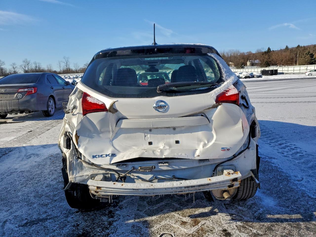 2020 NISSAN KICKS SV photo 6