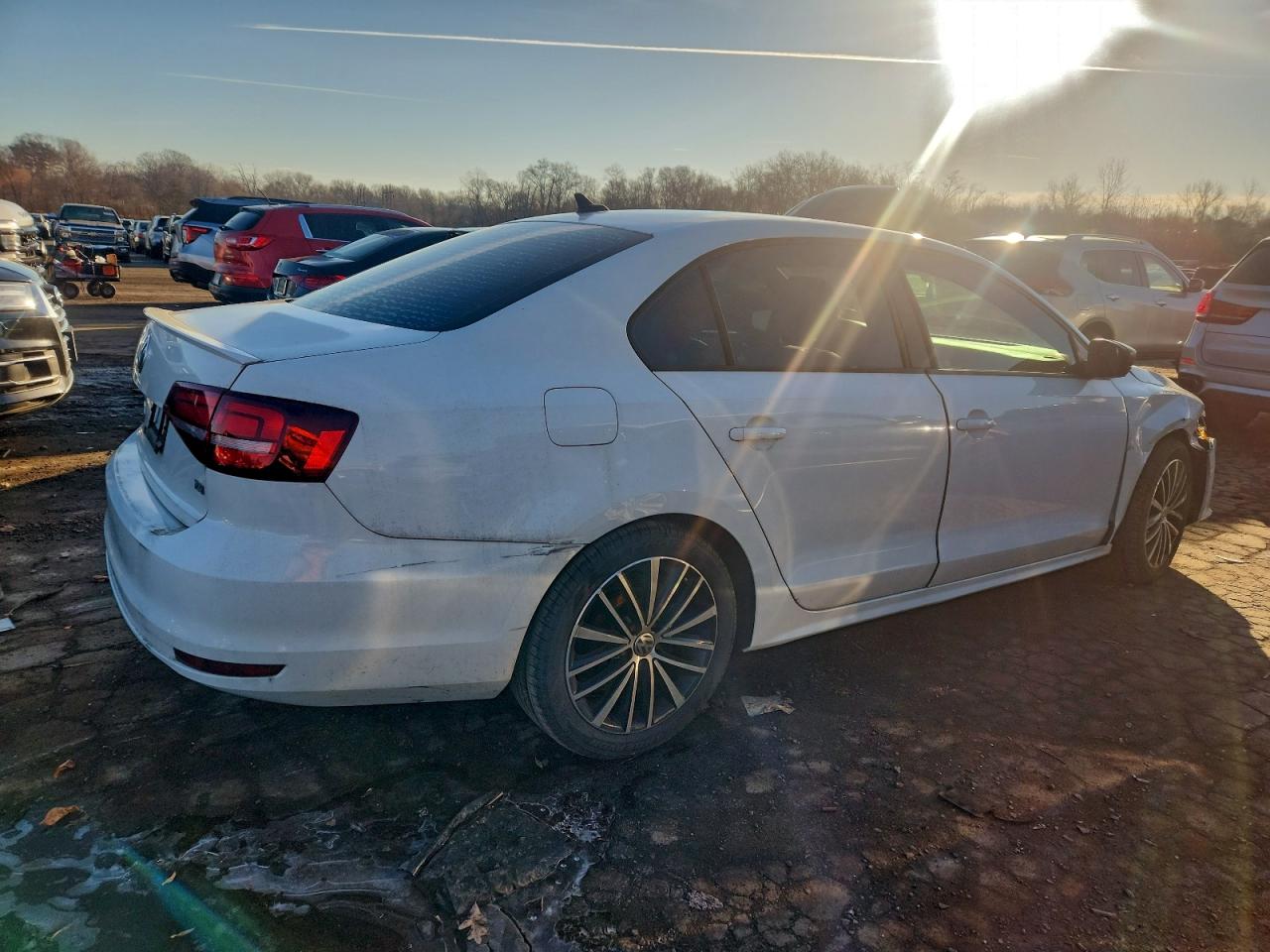 2016 VOLKSWAGEN JETTA SPORT photo 3
