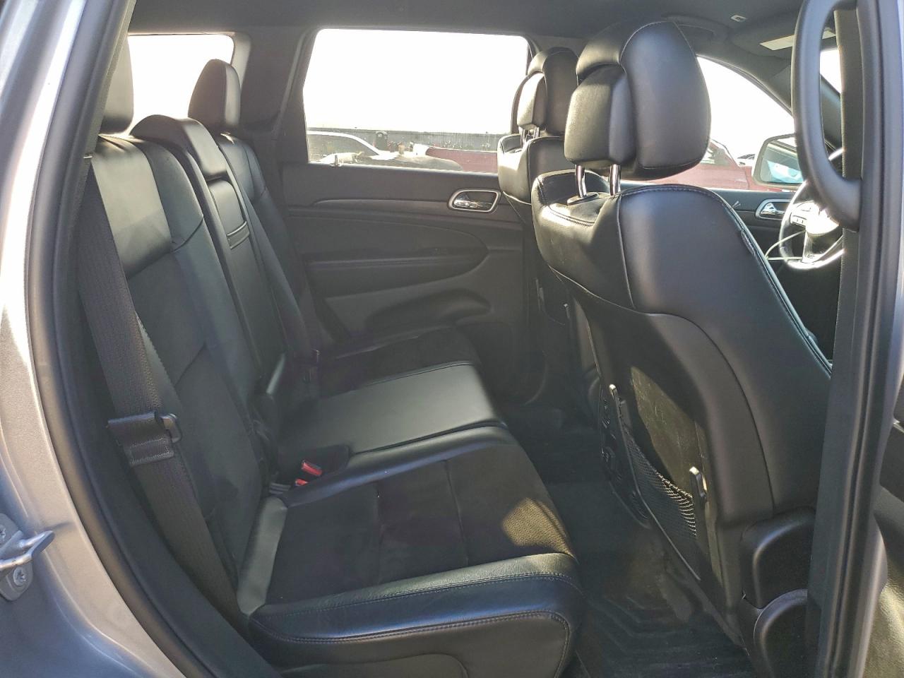 2018 JEEP GRAND CHEROKEE LAREDO photo 10