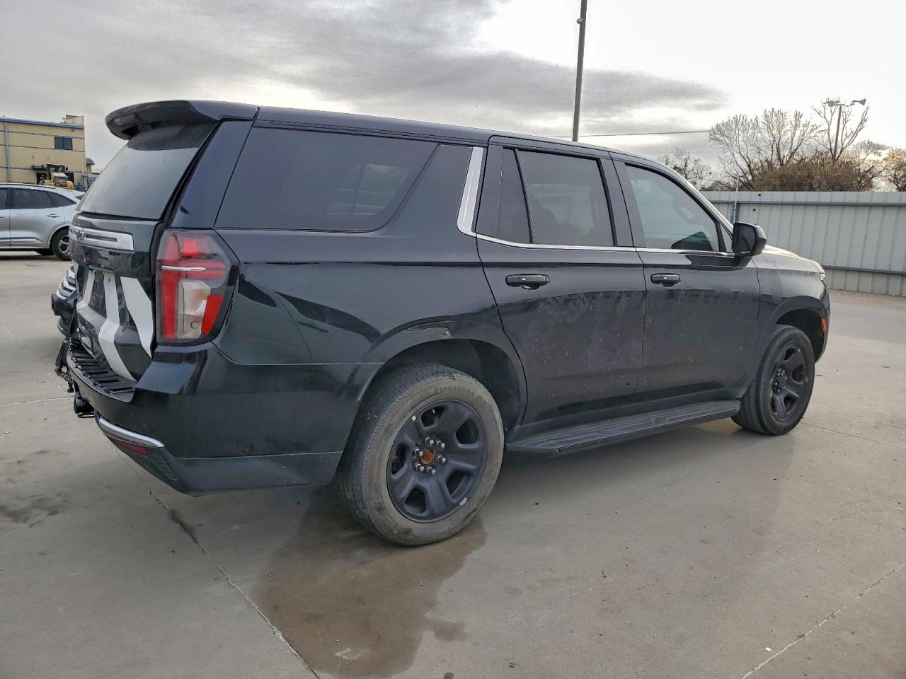 2023 CHEVROLET TAHOE C1500 photo 3