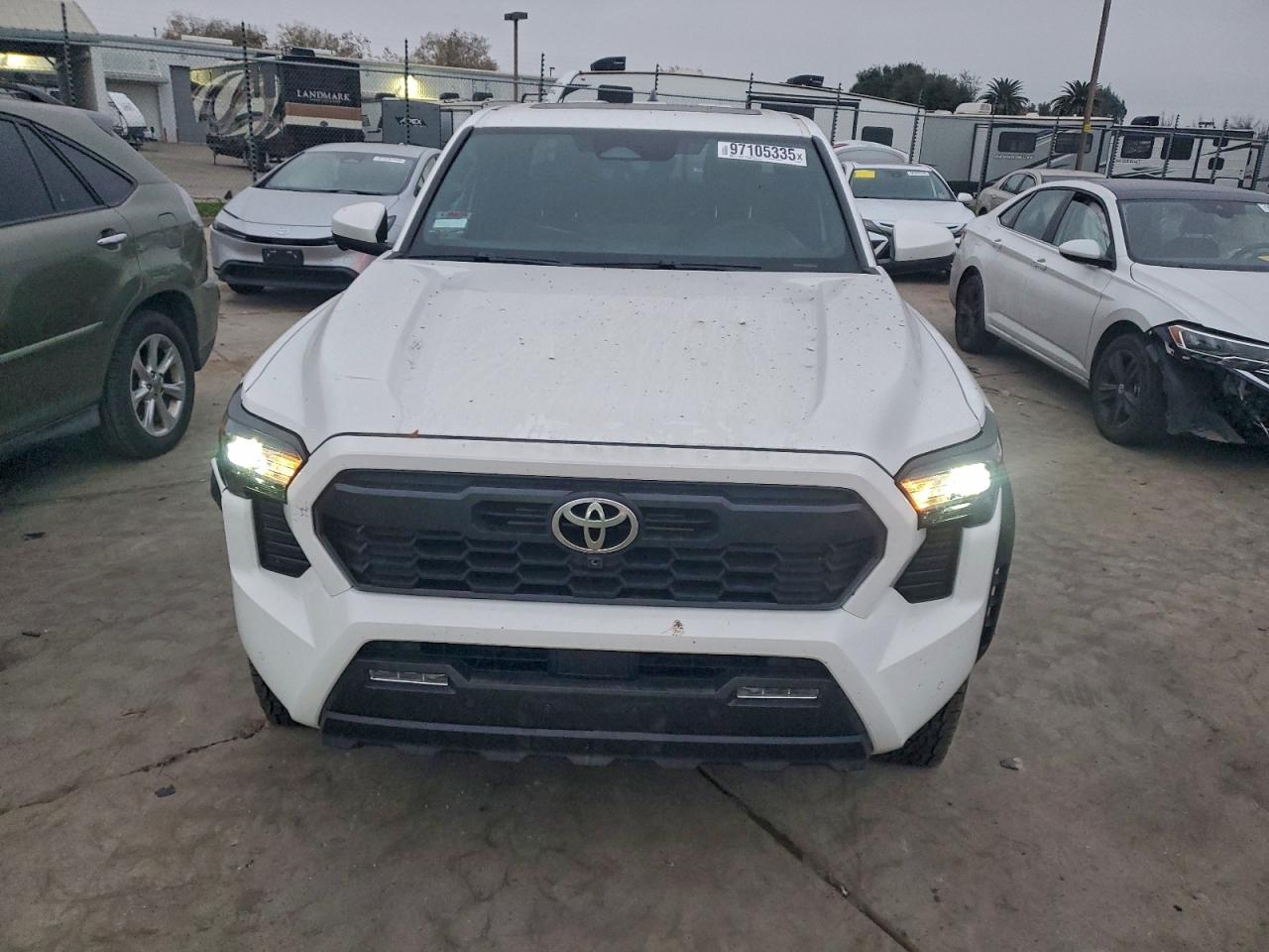 2024 TOYOTA TACOMA DOUBLE CAB photo 5