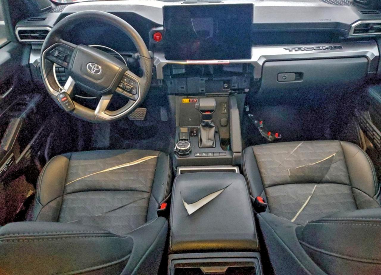2024 TOYOTA TACOMA DOUBLE CAB photo 8