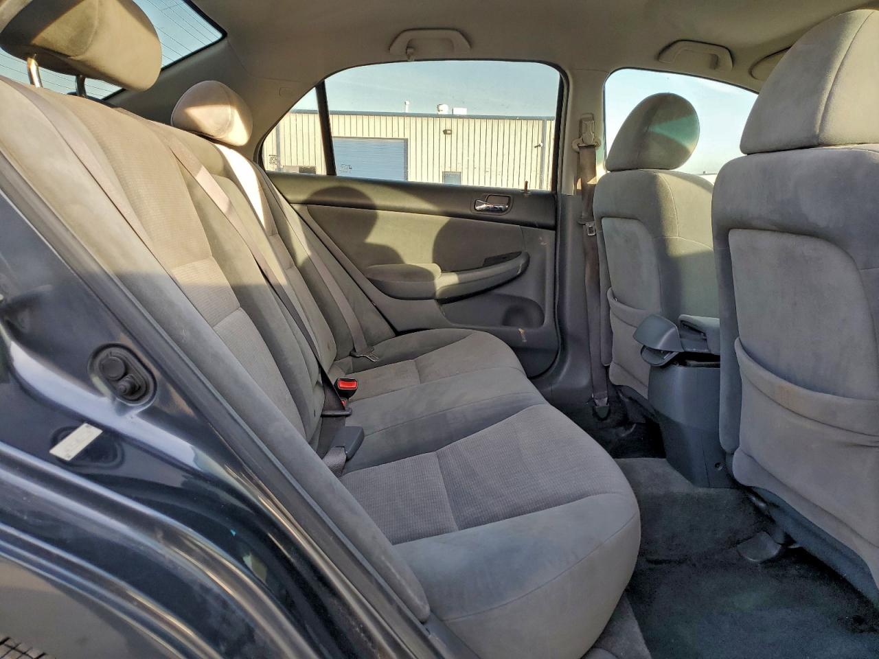 2005 HONDA ACCORD LX photo 10
