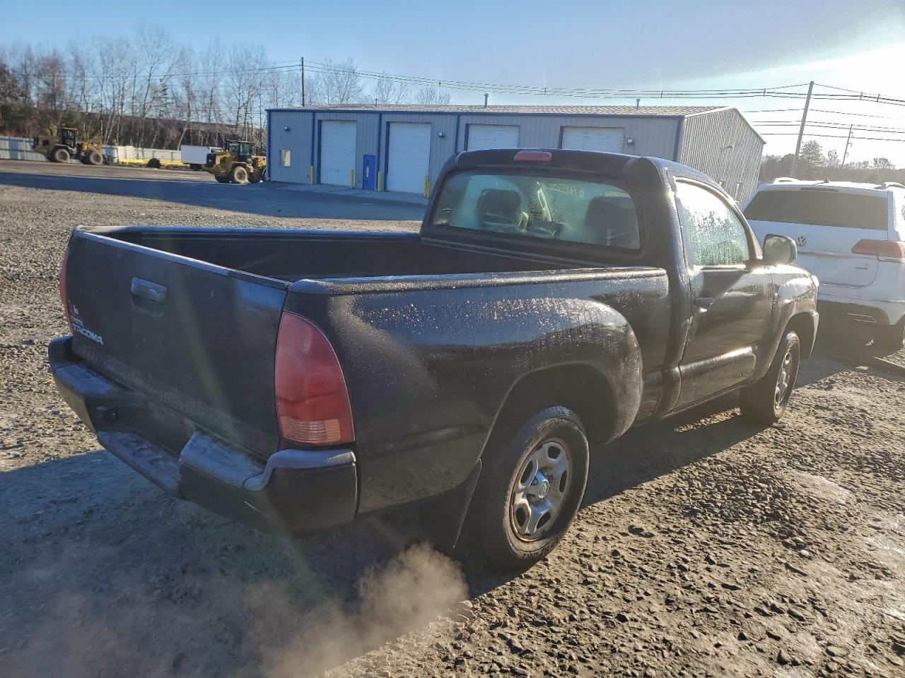 2013 TOYOTA TACOMA photo 3