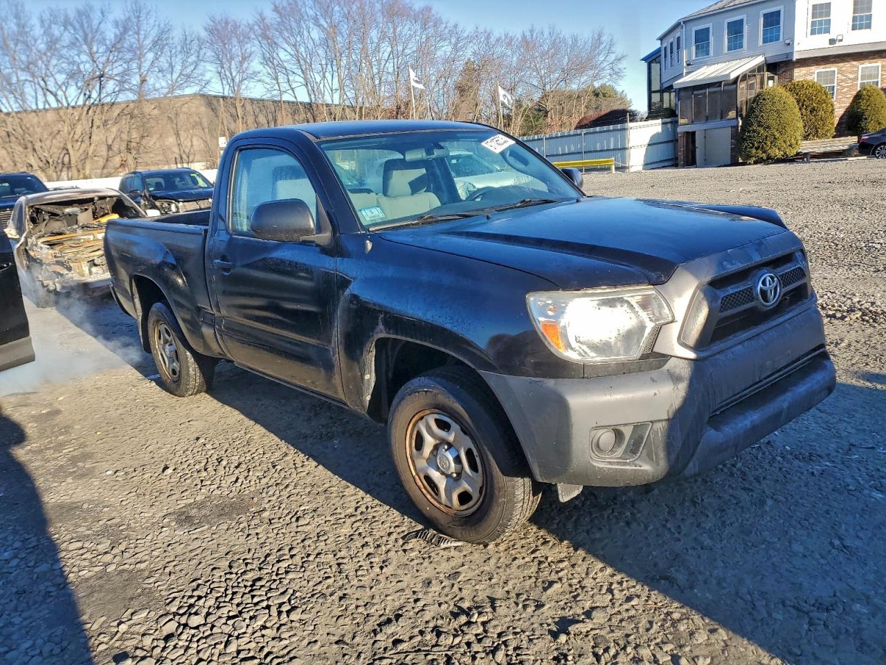2013 TOYOTA TACOMA photo 4