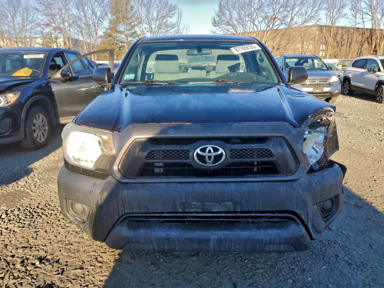 2013 TOYOTA TACOMA photo 5