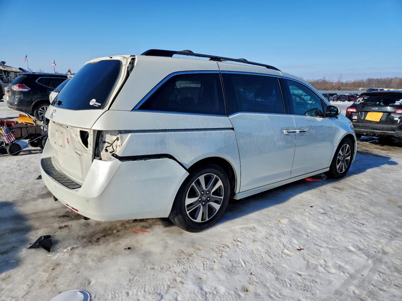 2016 HONDA ODYSSEY TOURING photo 3