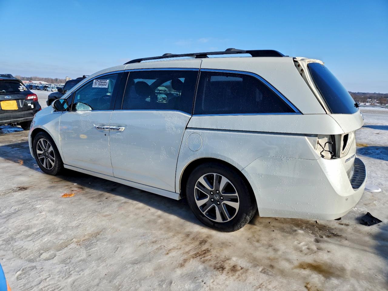 2016 HONDA ODYSSEY TOURING photo 2