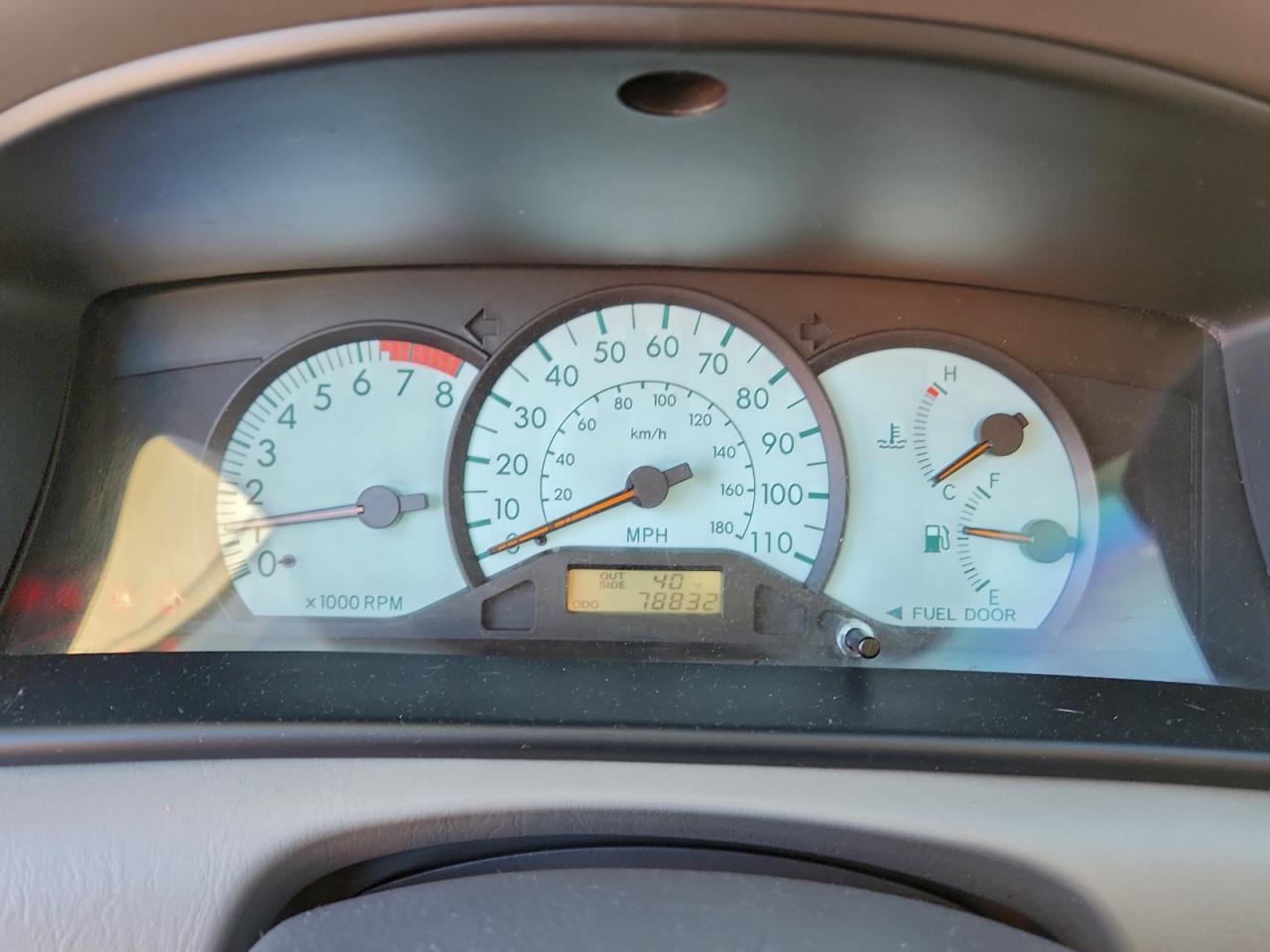 2004 TOYOTA COROLLA CE photo 9