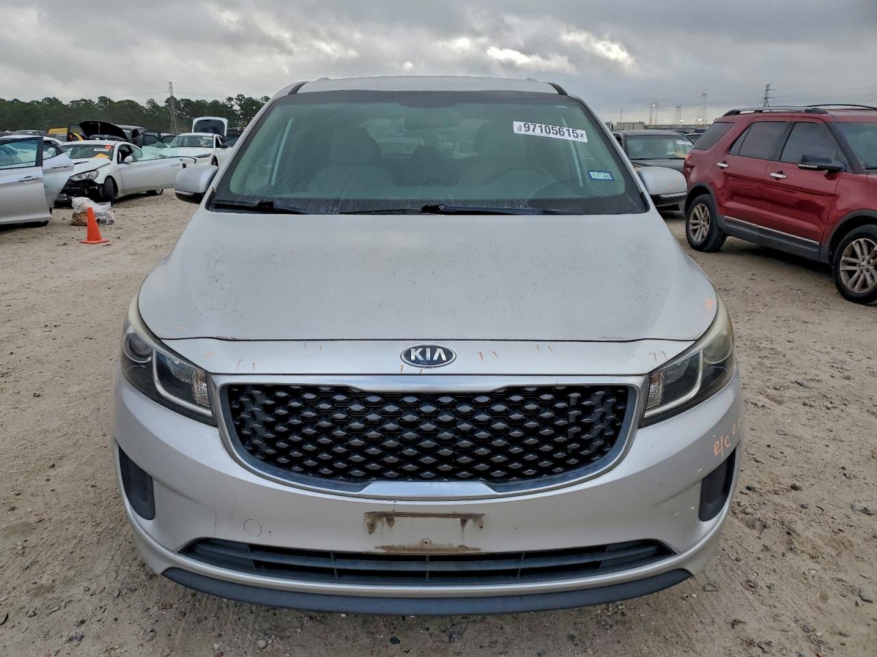 2016 KIA SEDONA LX photo 5
