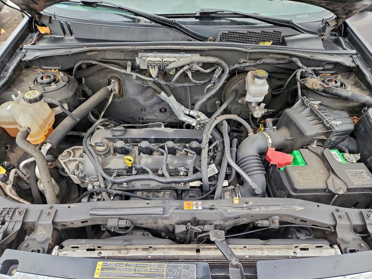 2010 FORD ESCAPE XLT photo 23