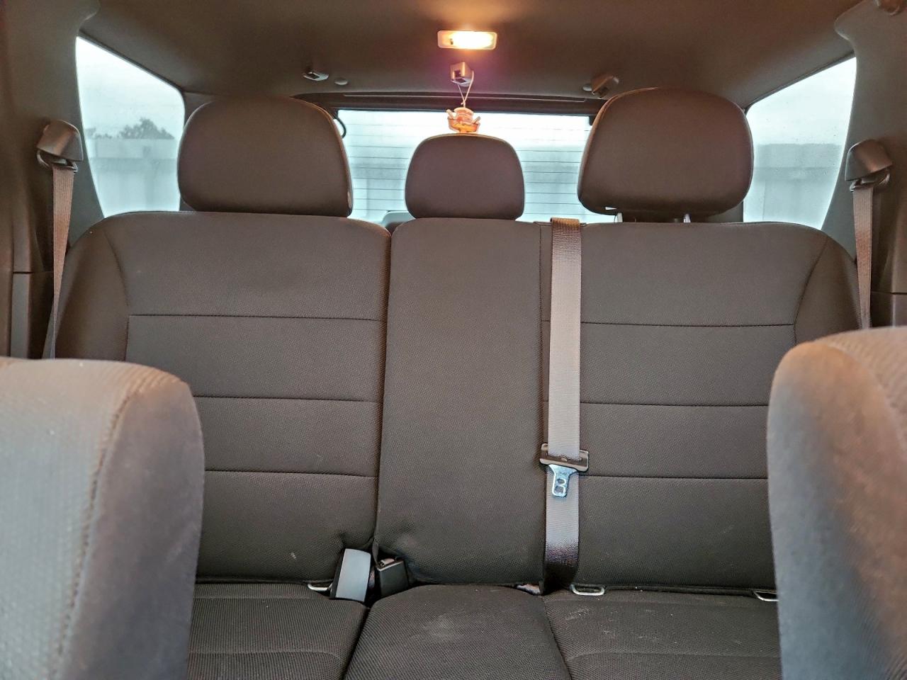 2010 FORD ESCAPE XLT photo 19