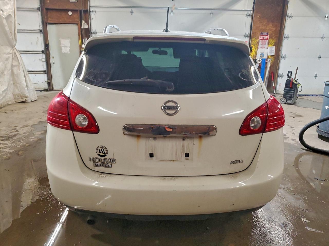 2015 NISSAN ROGUE SELECT S photo 6