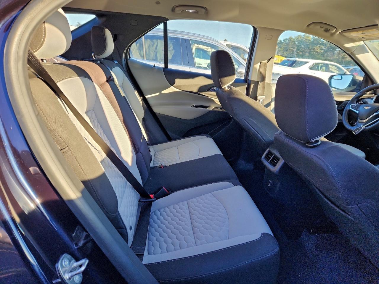 2020 CHEVROLET EQUINOX LS photo 11