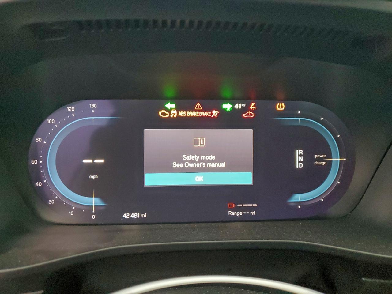 2021 VOLVO XC40 RECHARGE photo 17