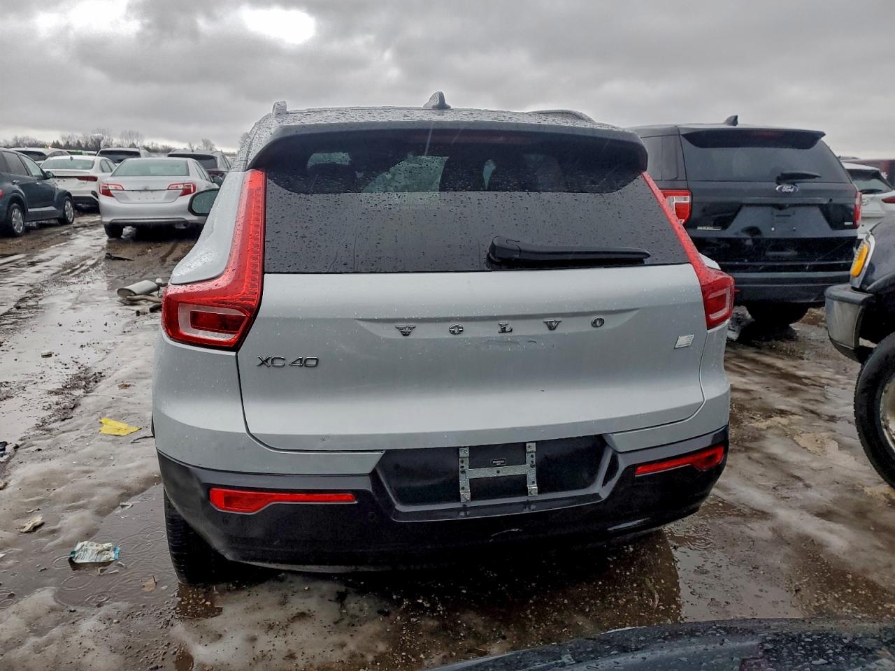 2021 VOLVO XC40 RECHARGE photo 11