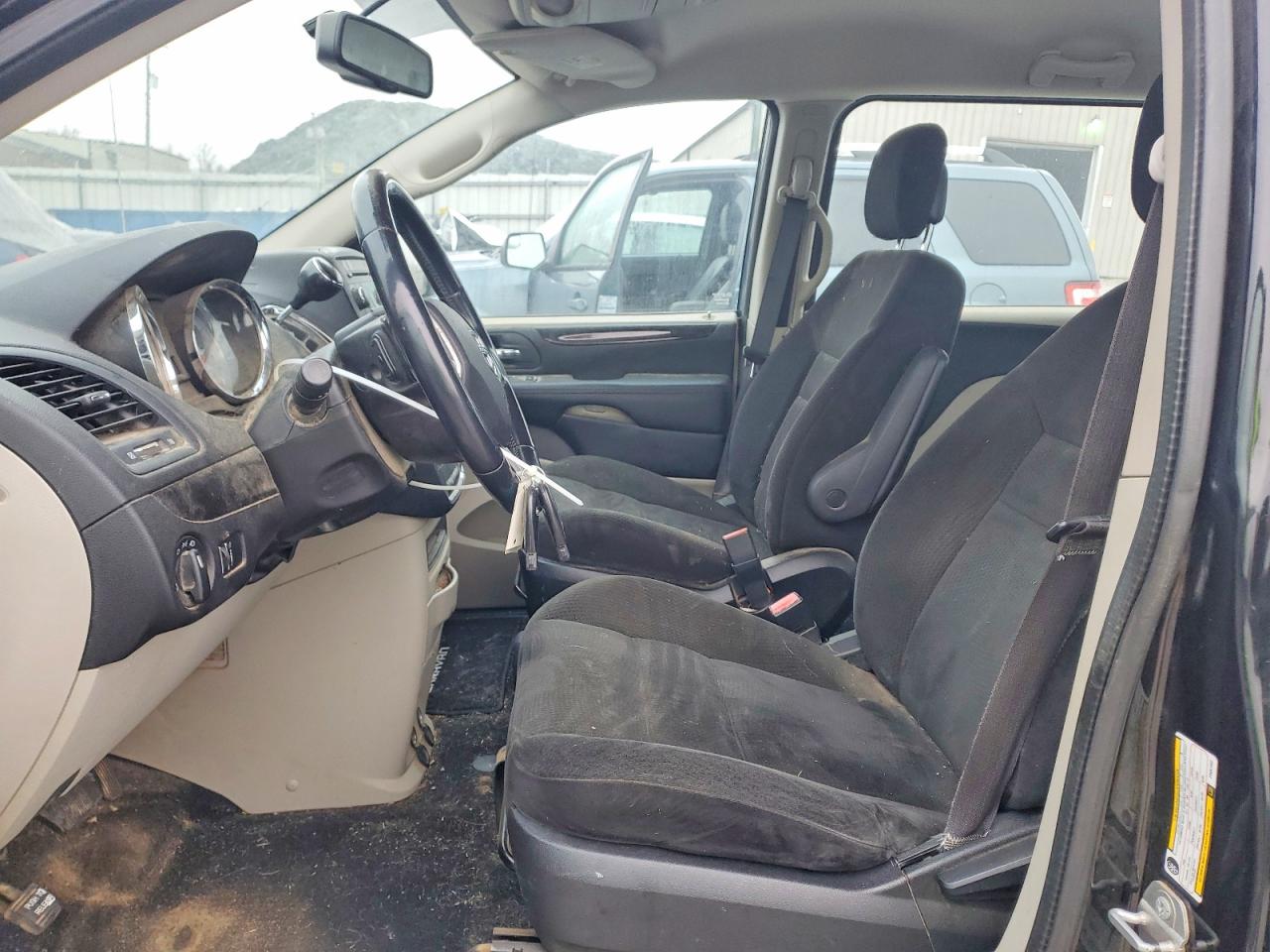 2015 DODGE GRAND CARAVAN SE photo 7