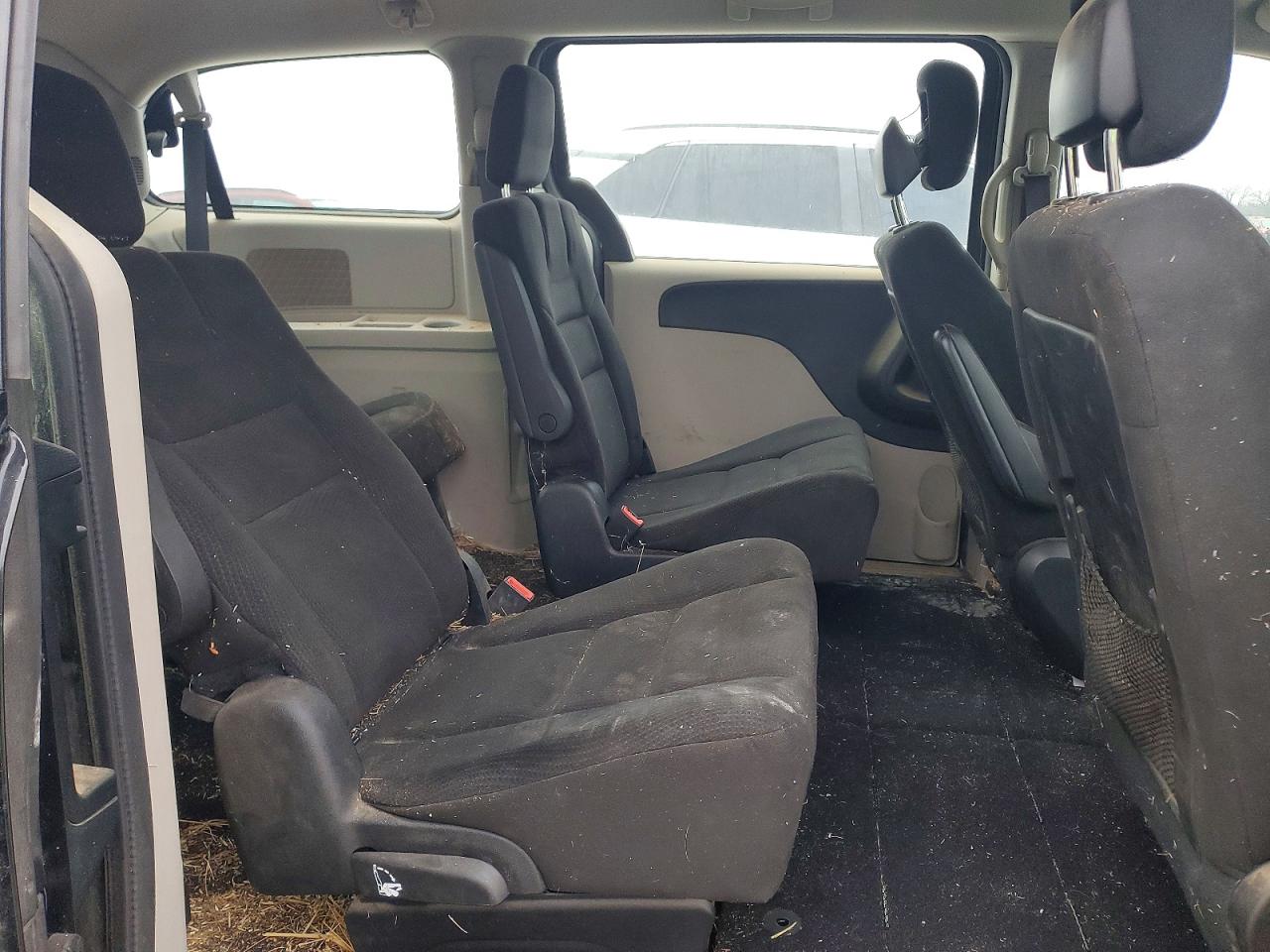 2015 DODGE GRAND CARAVAN SE photo 11