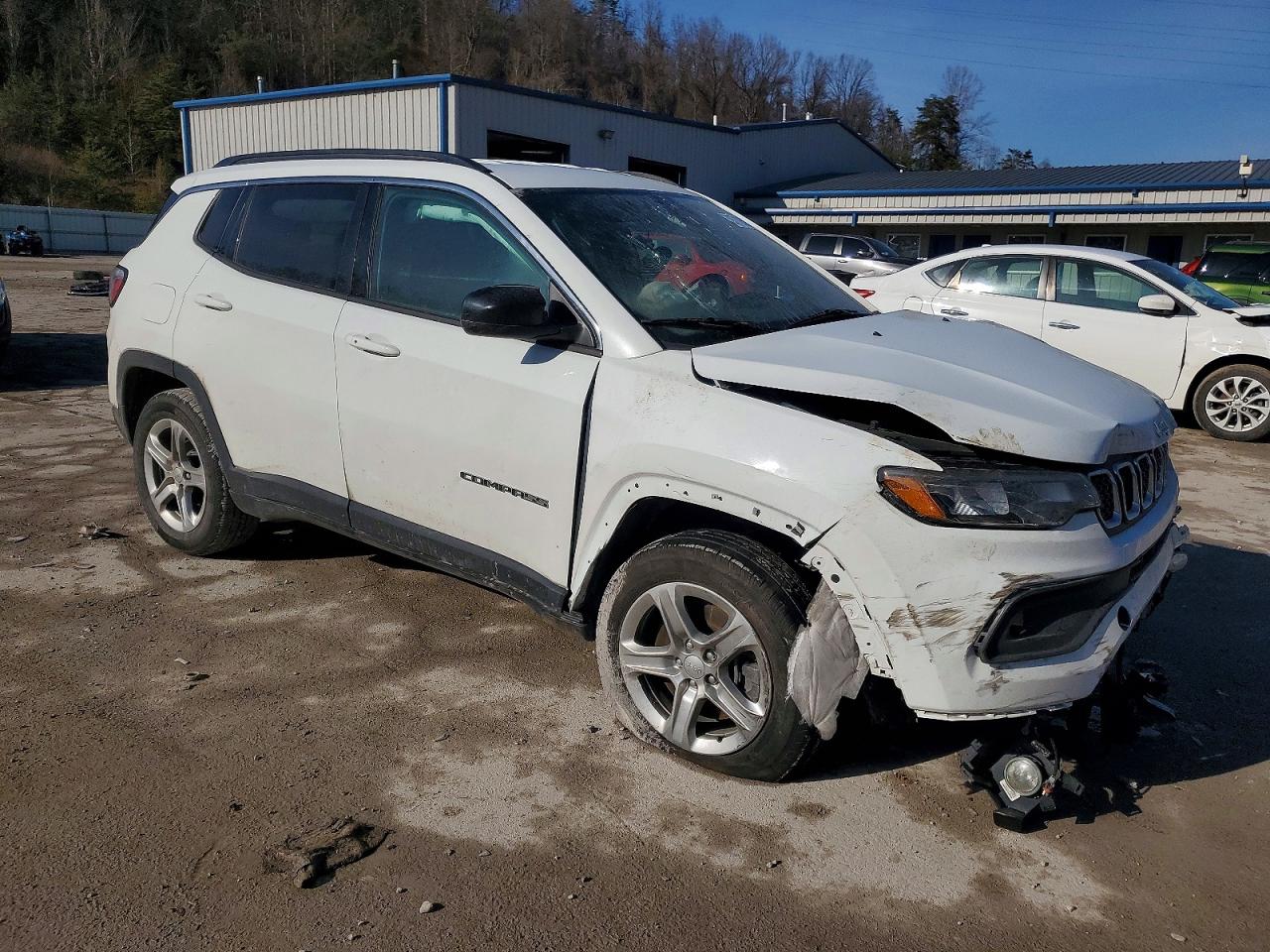 2024 JEEP COMPASS LATITUDE photo 4