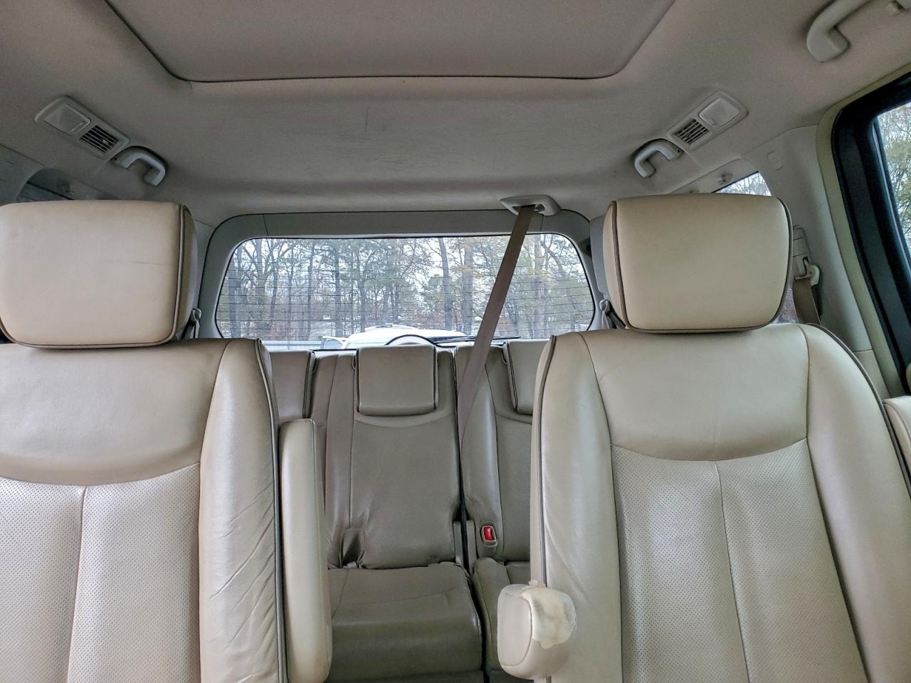 2012 NISSAN QUEST S photo 10
