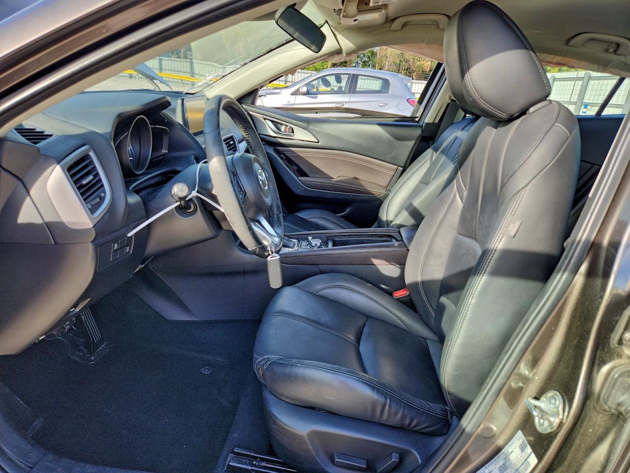 2018 MAZDA 3 TOURING photo 7