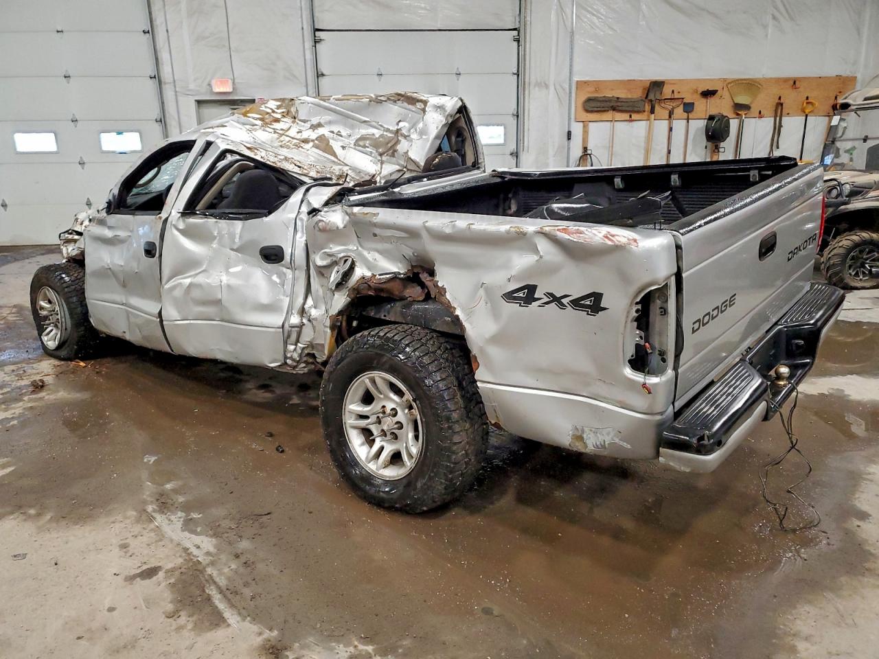 2003 DODGE DAKOTA QUAD SPORT photo 2