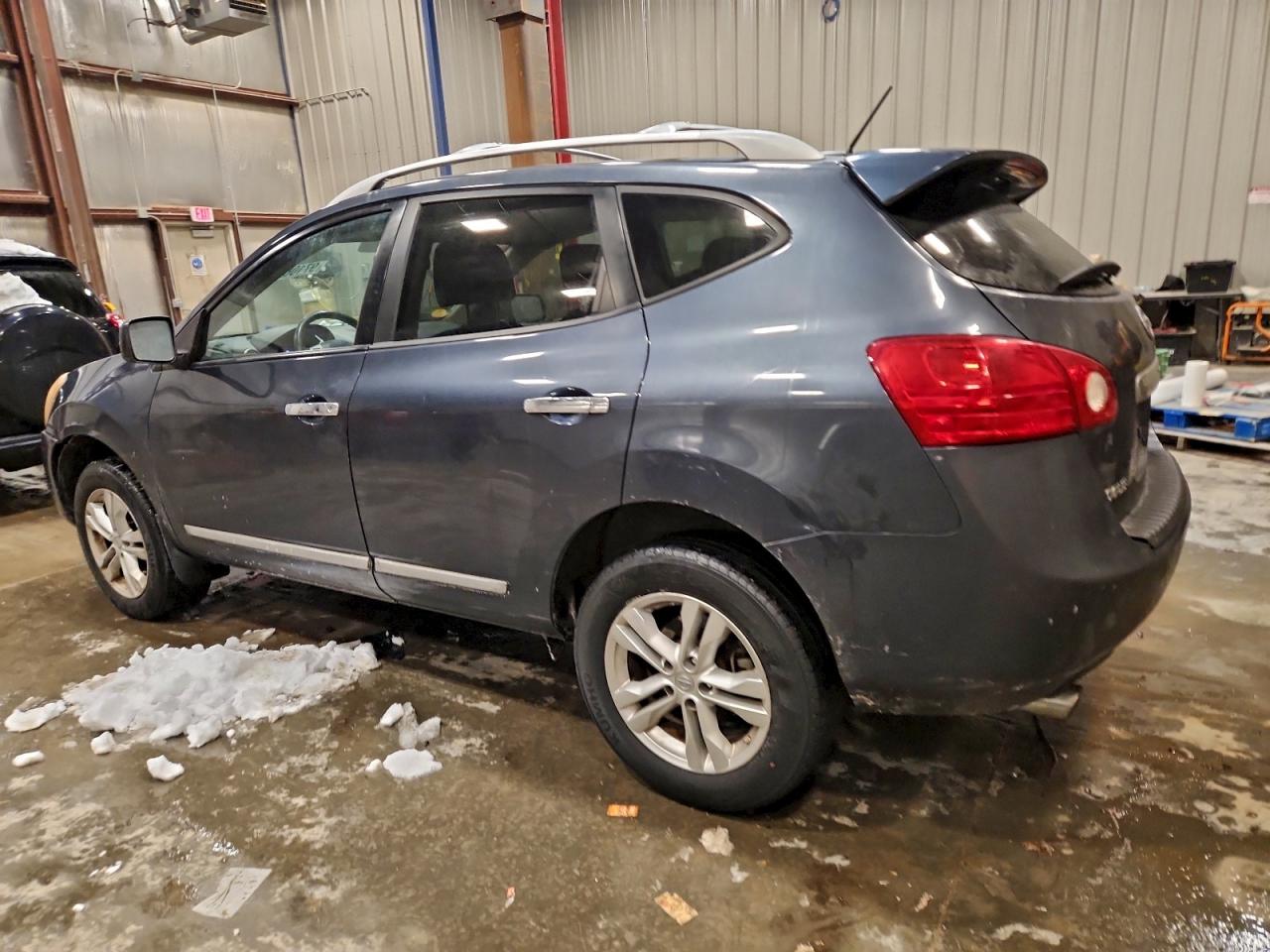 2013 NISSAN ROGUE S photo 3