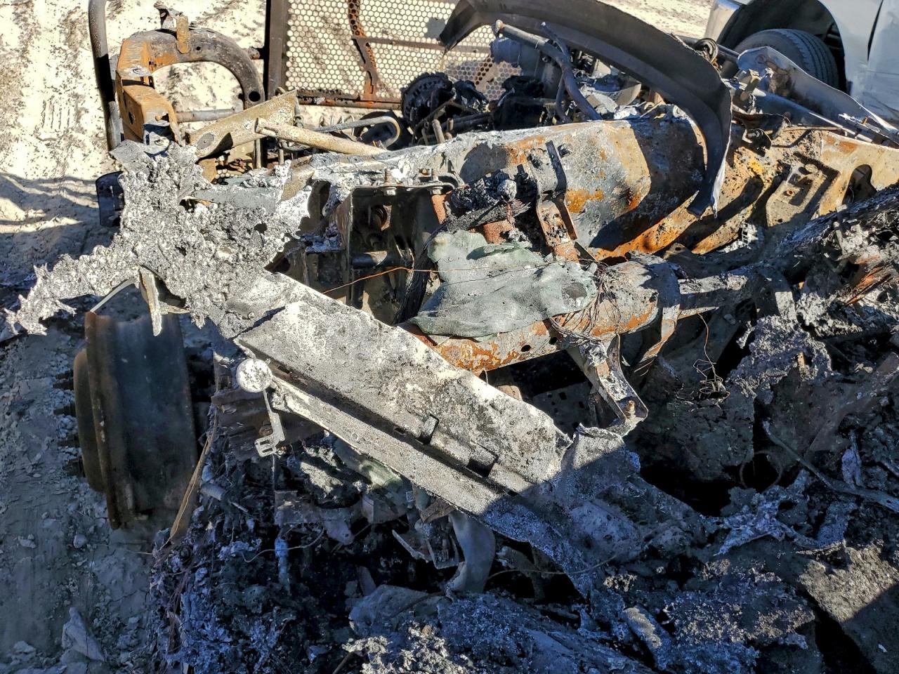 2019 FORD F550 SUPER DUTY TRUCK CAB AND CHASSIS photo 25