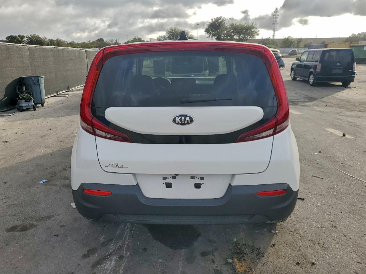 2021 KIA SOUL LX photo 11