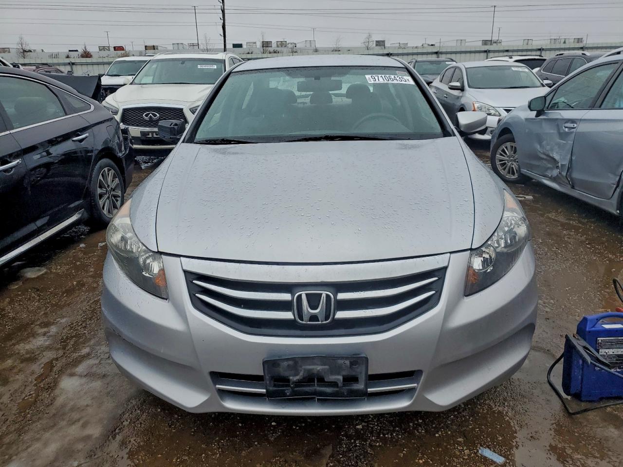 2012 HONDA ACCORD LX photo 5