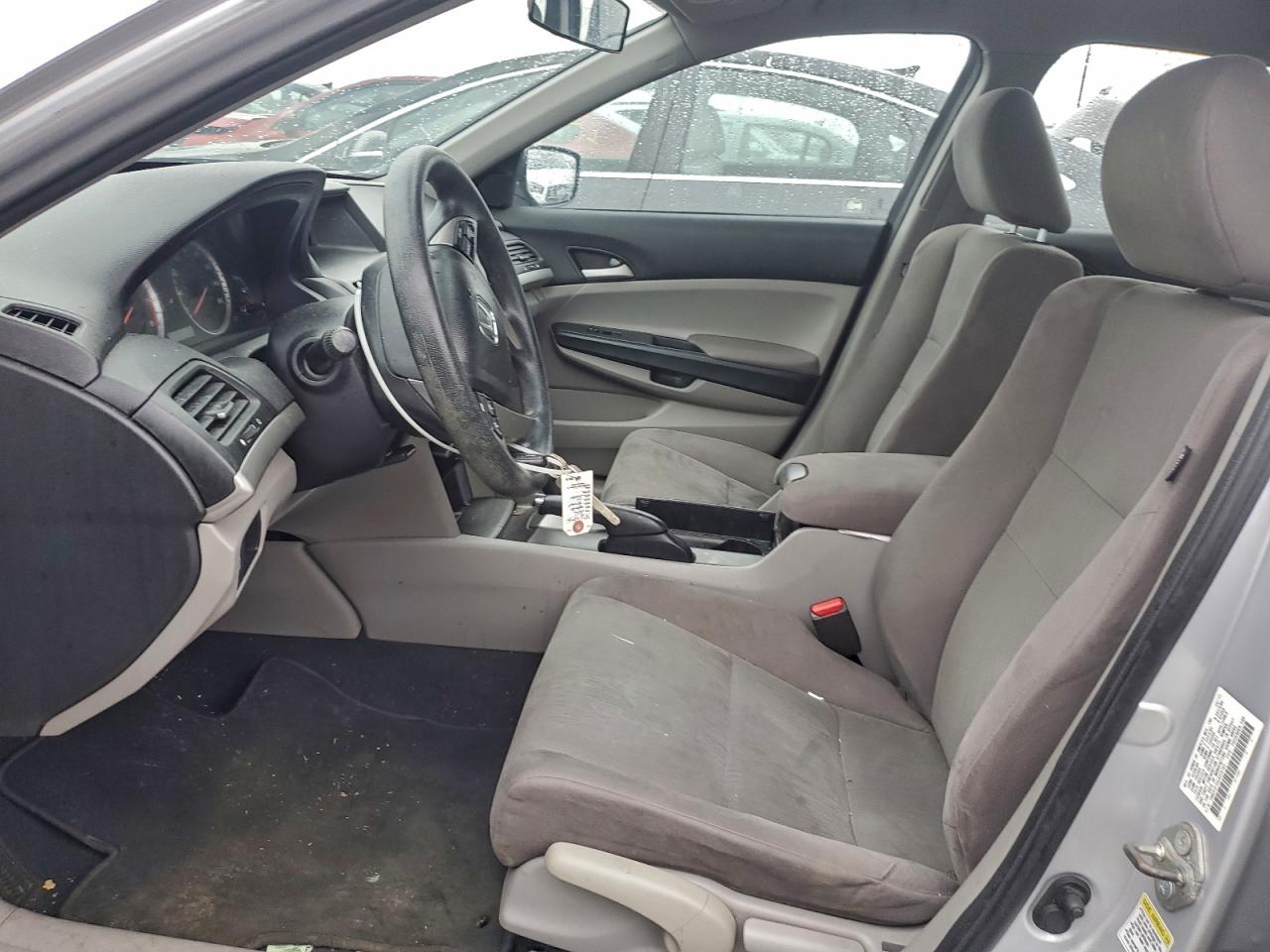 2012 HONDA ACCORD LX photo 7