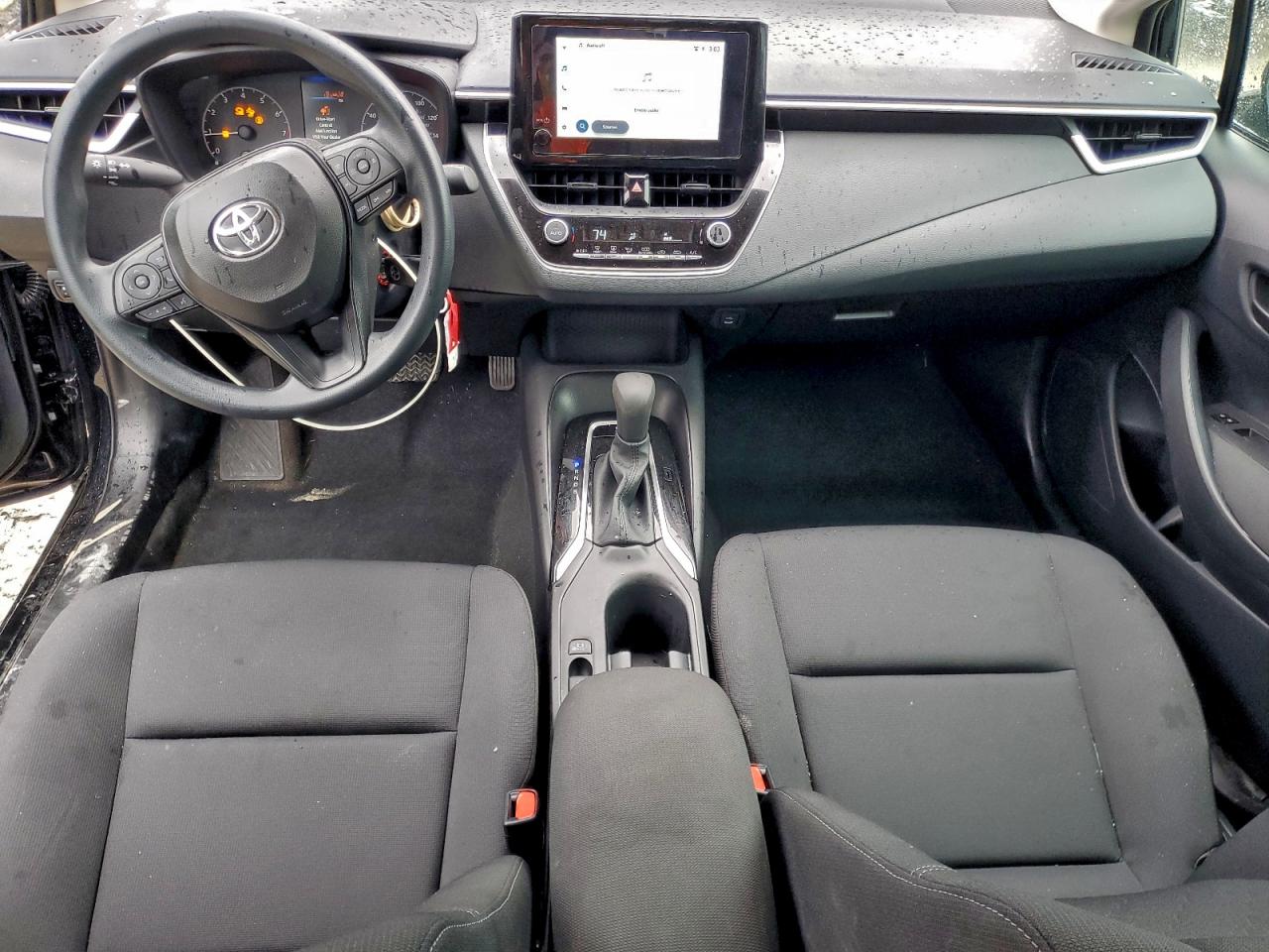 2025 TOYOTA COROLLA LE photo 22