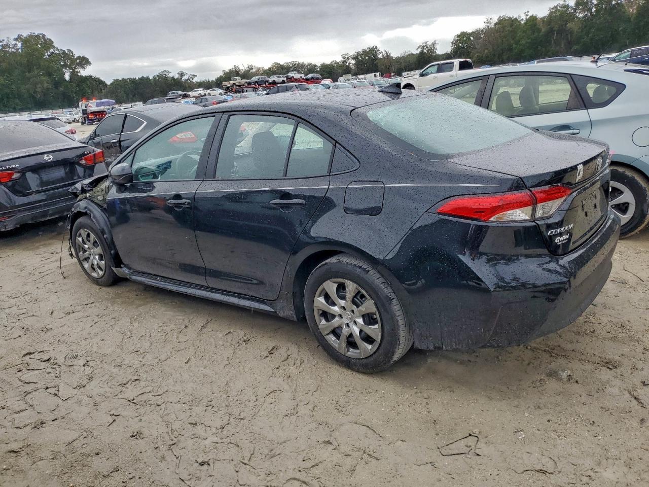 2025 TOYOTA COROLLA LE photo 4