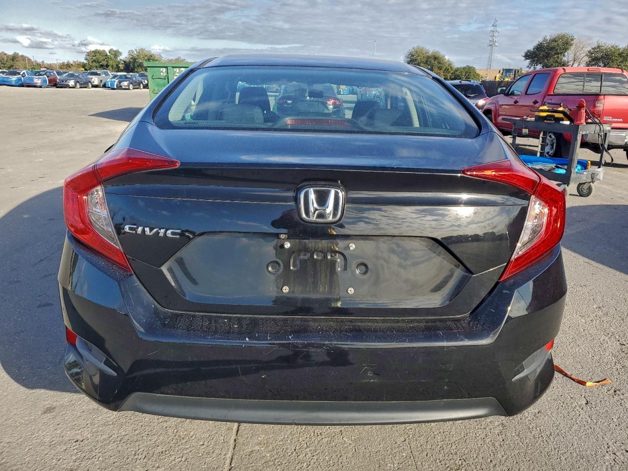 2016 HONDA CIVIC LX photo 11