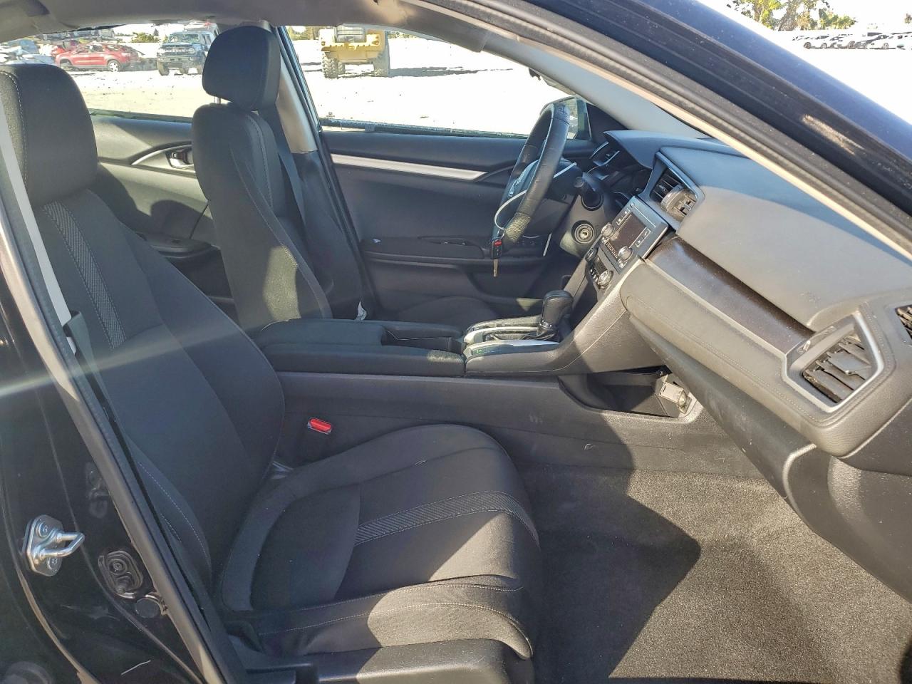 2016 HONDA CIVIC LX photo 13