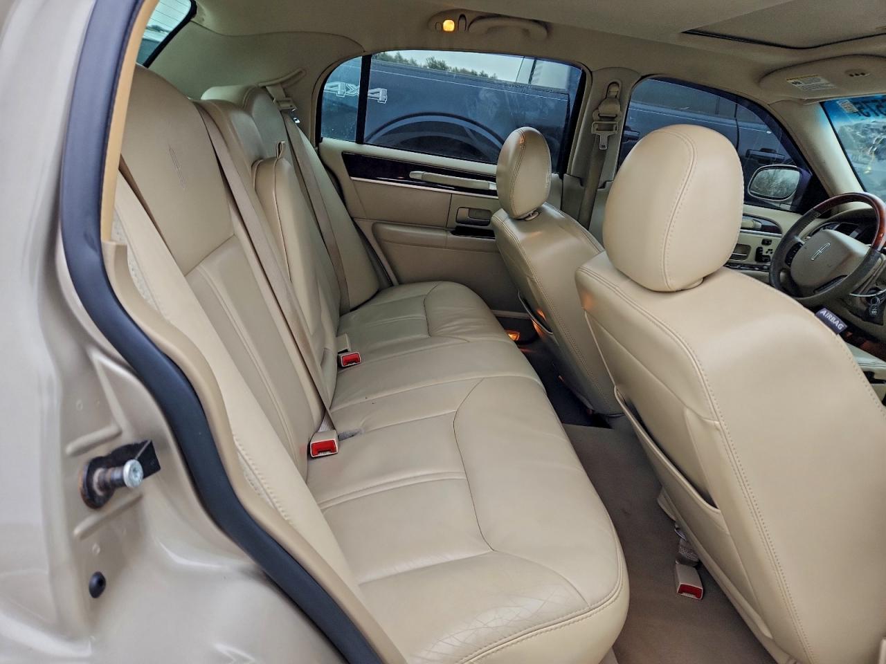 2007 LINCOLN TOWN CAR SIGNATURE LIMITED photo 19