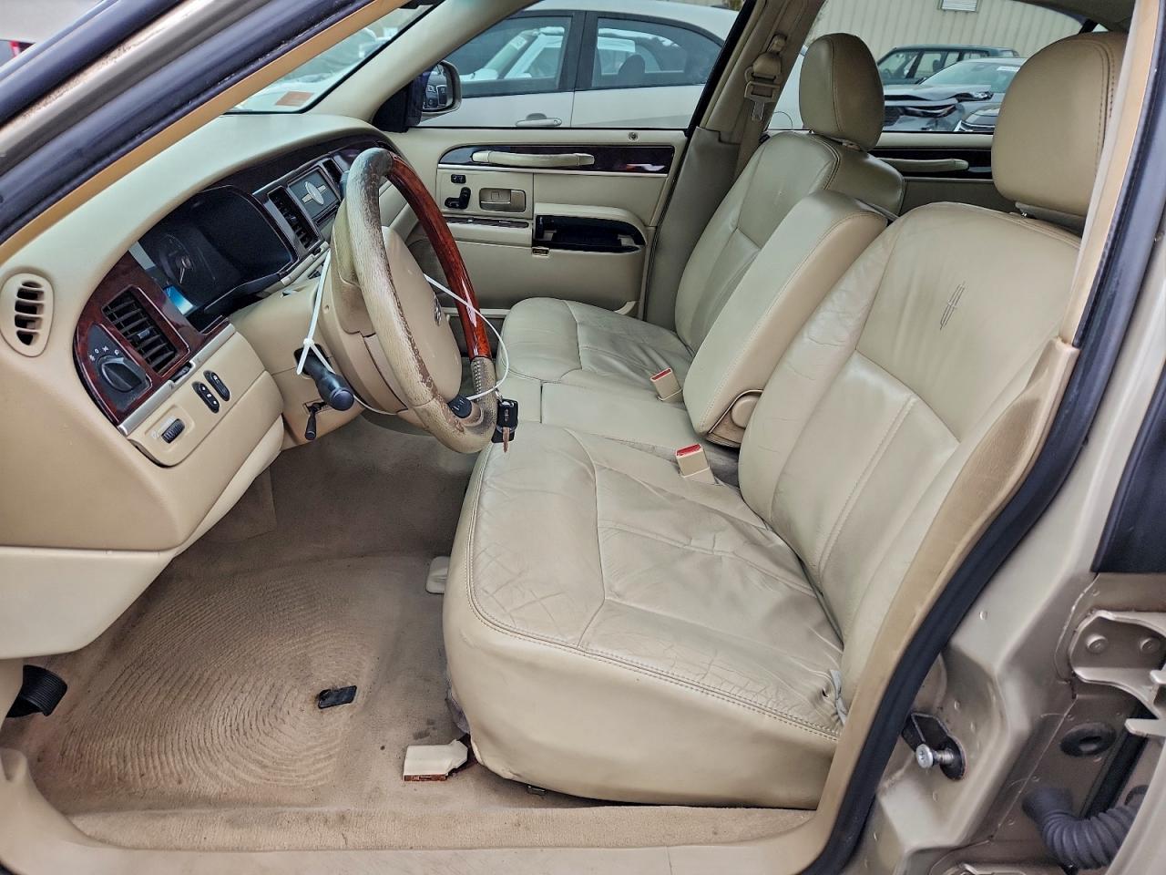 2007 LINCOLN TOWN CAR SIGNATURE LIMITED photo 13