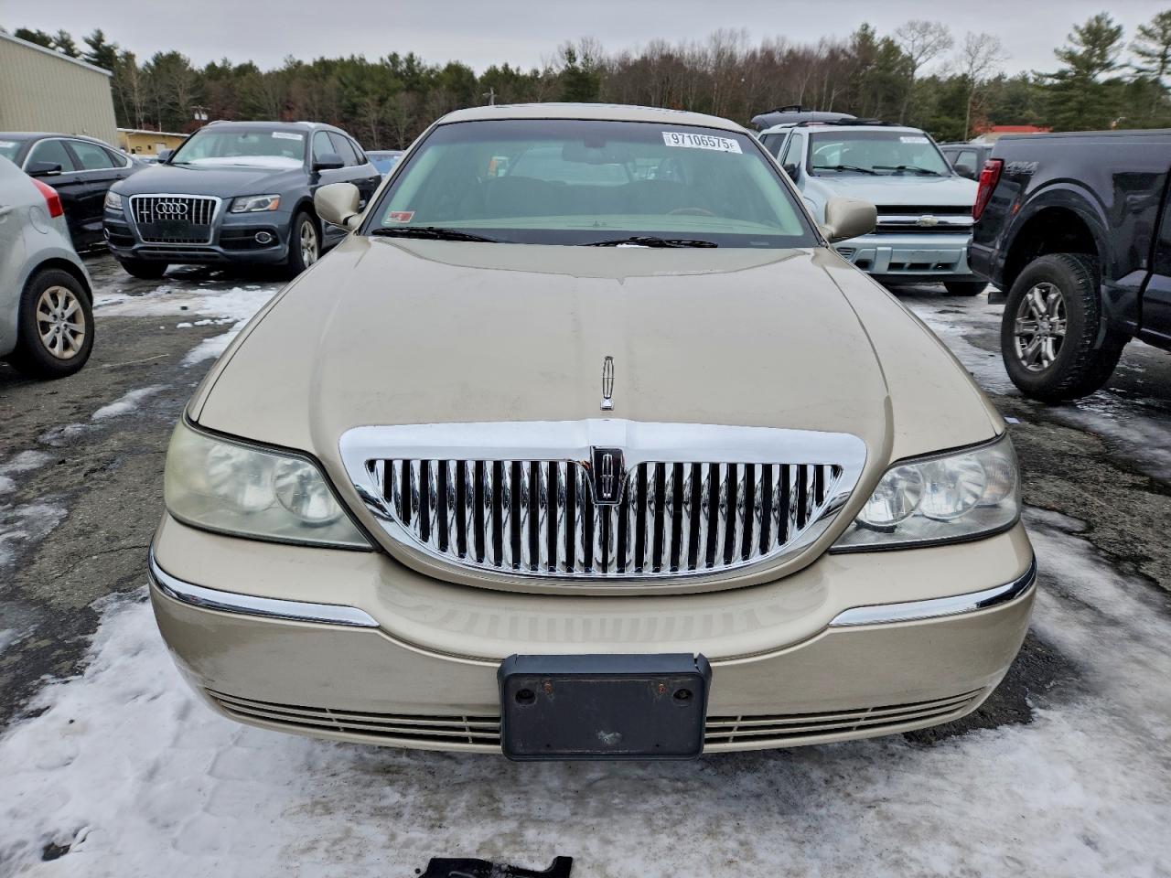 2007 LINCOLN TOWN CAR SIGNATURE LIMITED photo 9