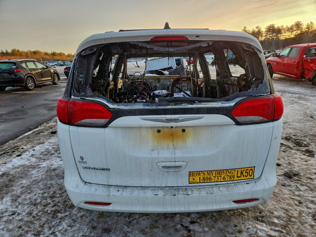 2021 CHRYSLER VOYAGER LXI photo 6