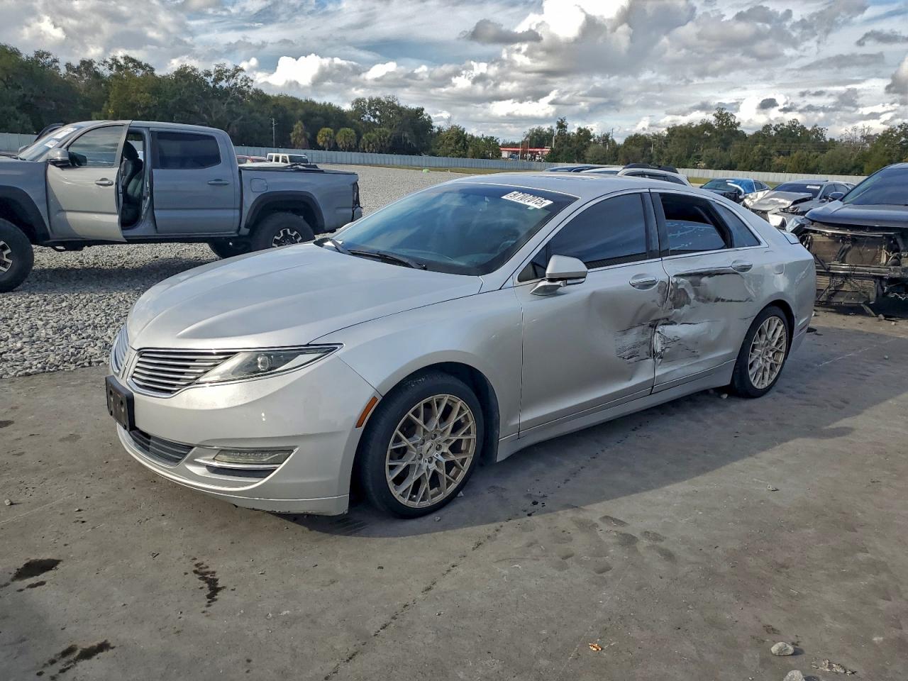 2016 LINCOLN MKZ