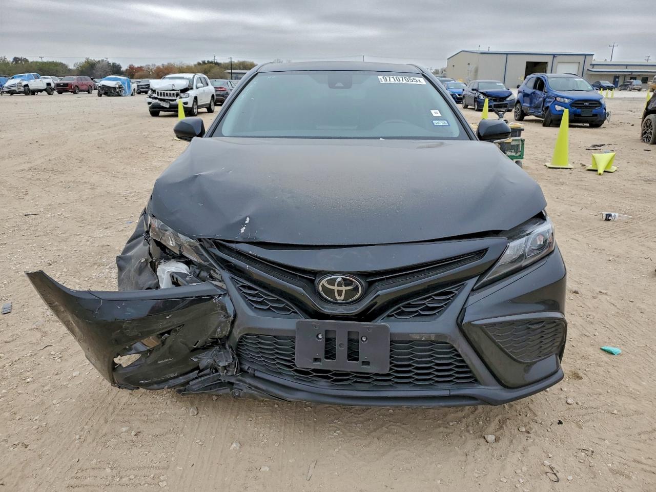 2024 TOYOTA CAMRY SE NIGHT SHADE photo 9