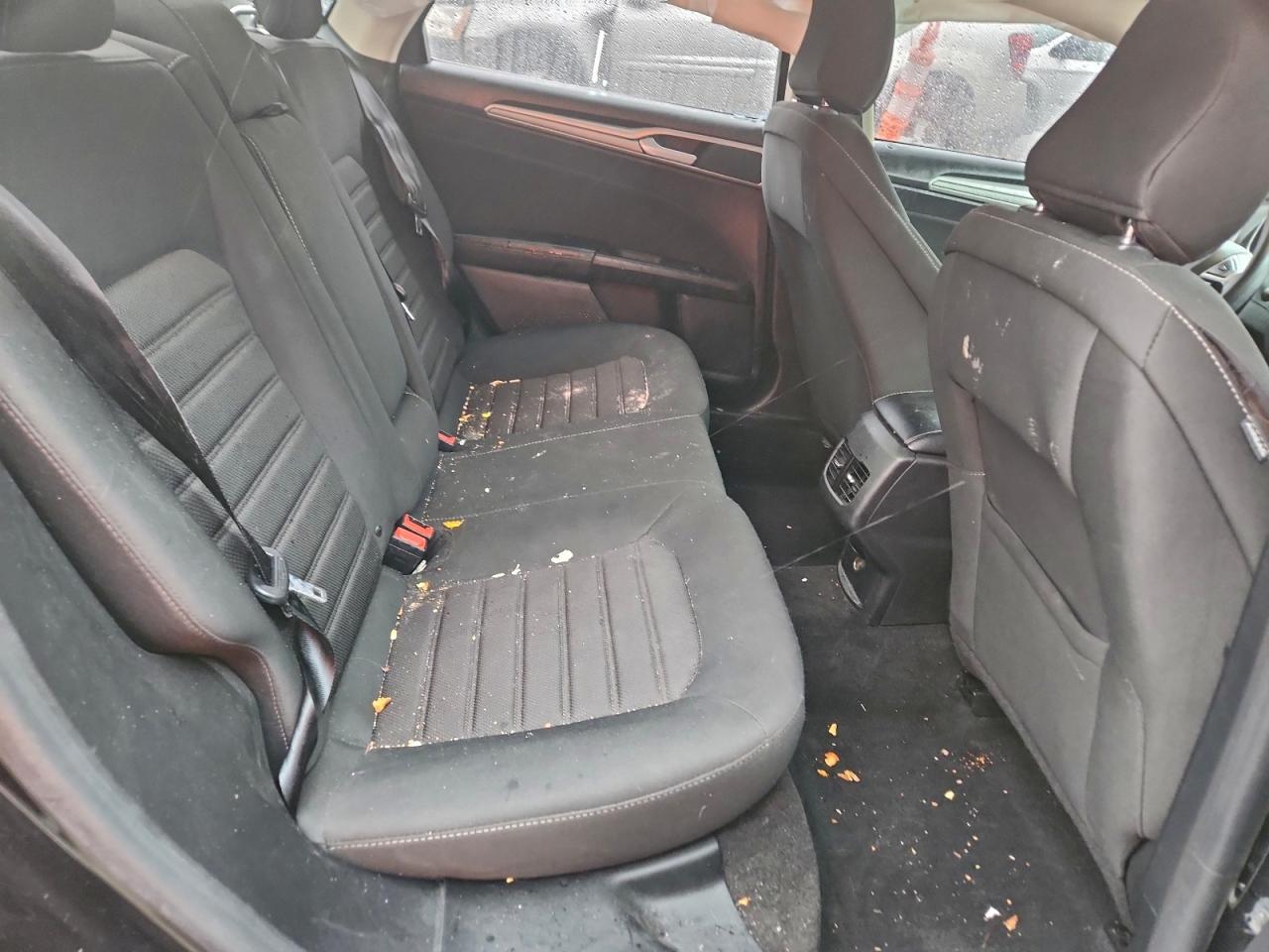 2020 FORD FUSION SE photo 19