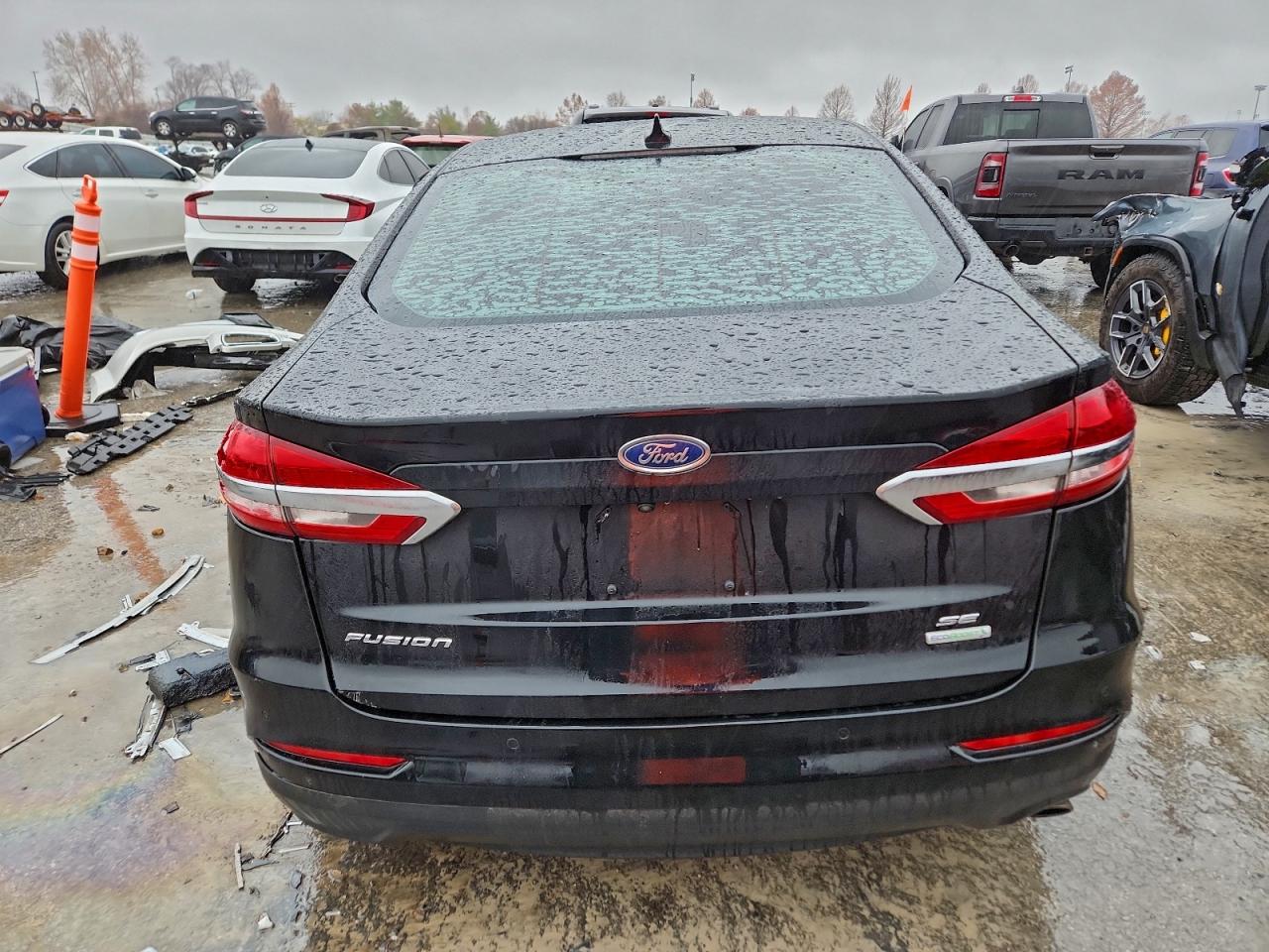 2020 FORD FUSION SE photo 11