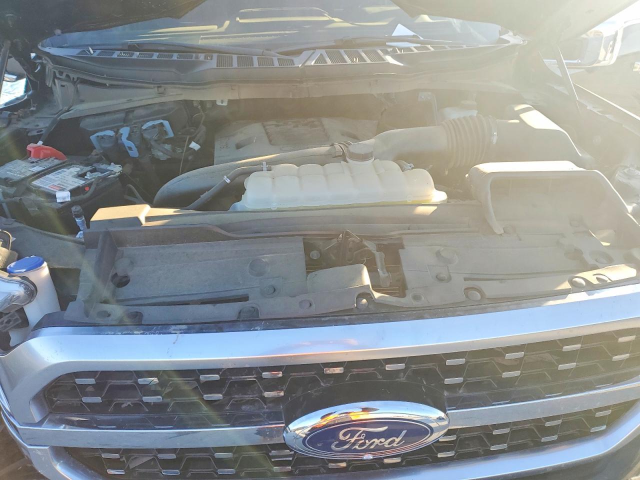 2023 FORD F150 SUPERCREW photo 31