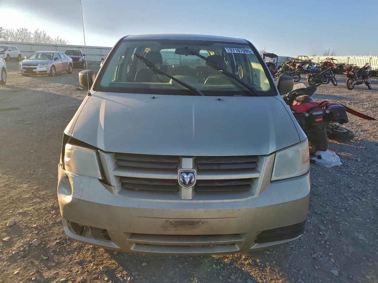 2010 DODGE GRAND CARAVAN SE photo 9