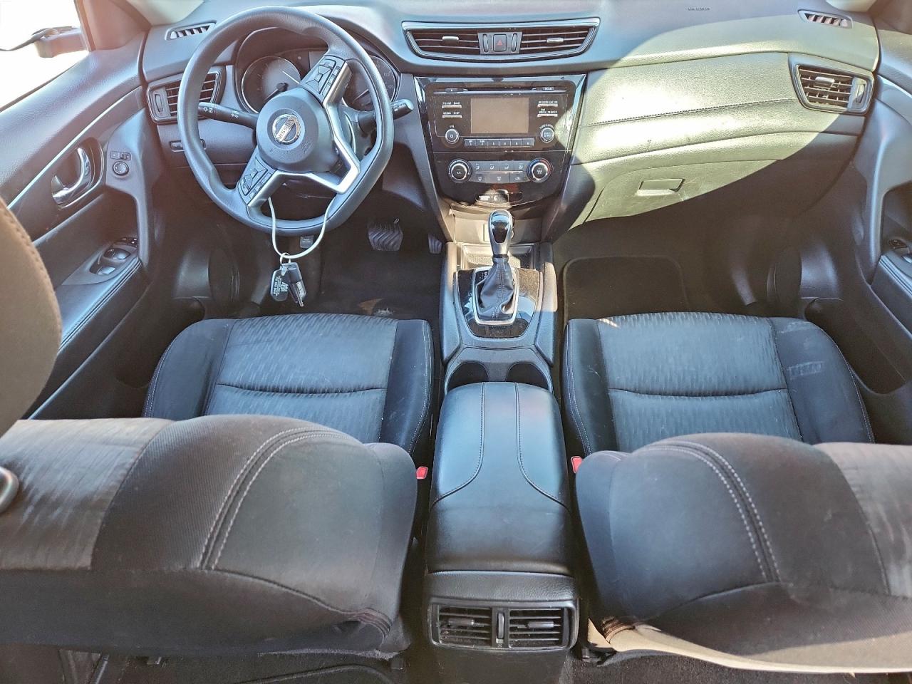 2017 NISSAN ROGUE S photo 29