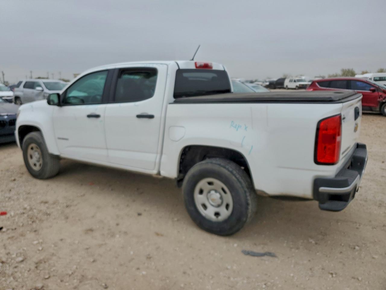 2018 CHEVROLET COLORADO photo 2