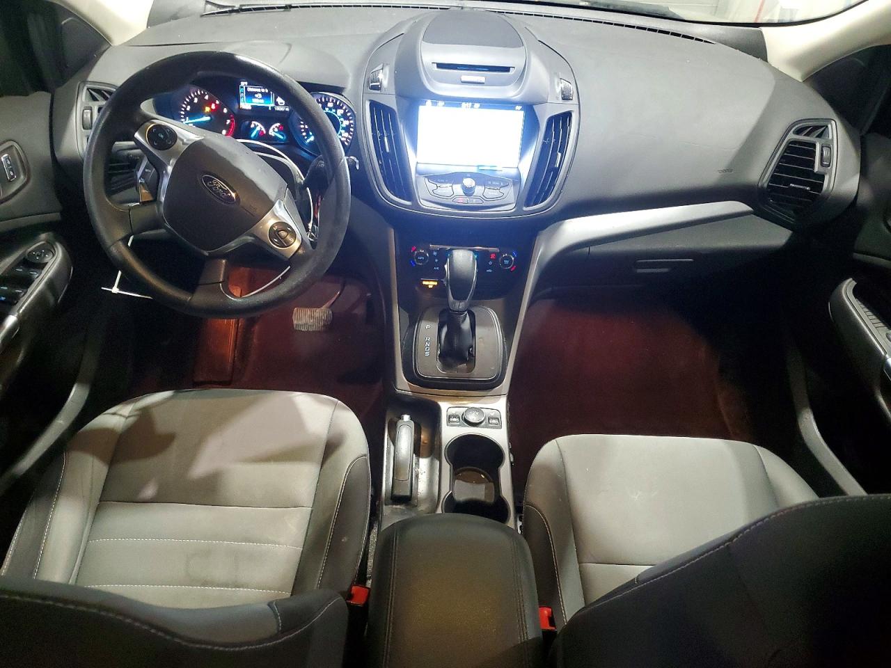 2016 FORD ESCAPE SE photo 8